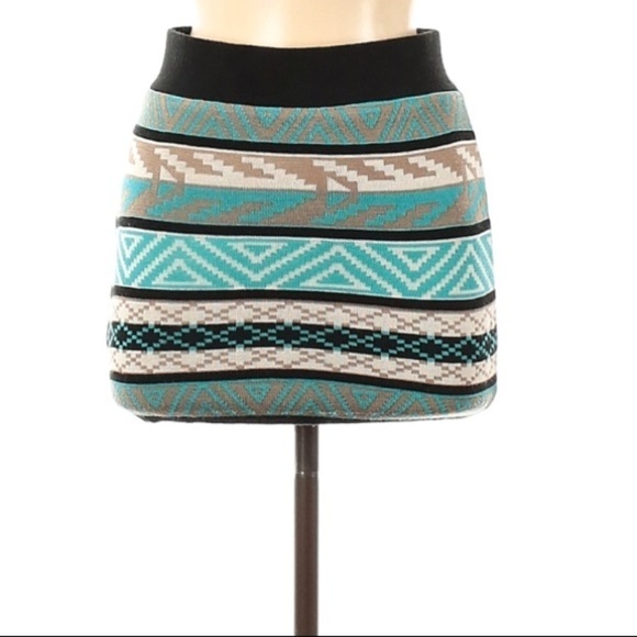 Mandee Boho Aztec Print Knit stretch mini skirt Medium Tiffany blue - Picture 1 of 6